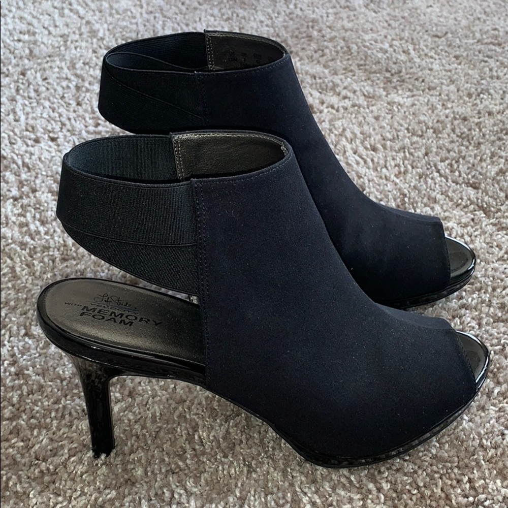 Size Ten Black Heels